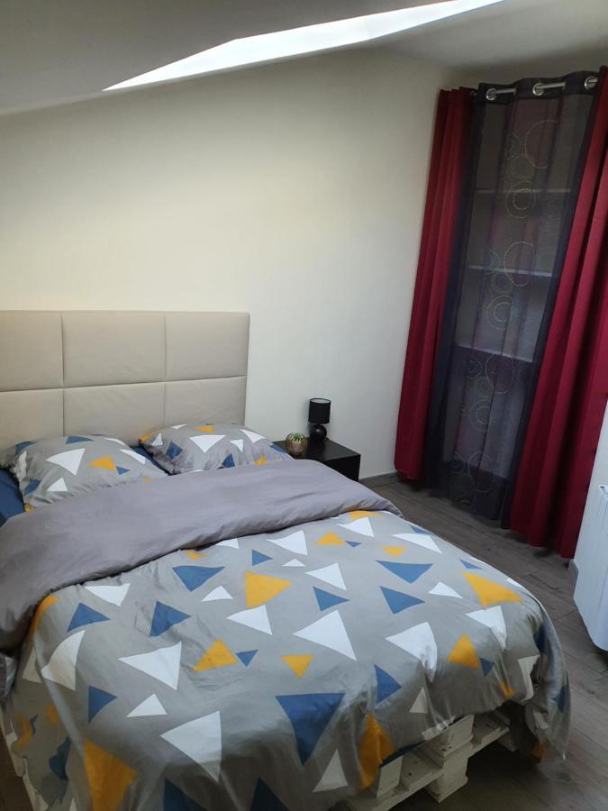 Le Cocon De Troyes Apartment Exterior photo